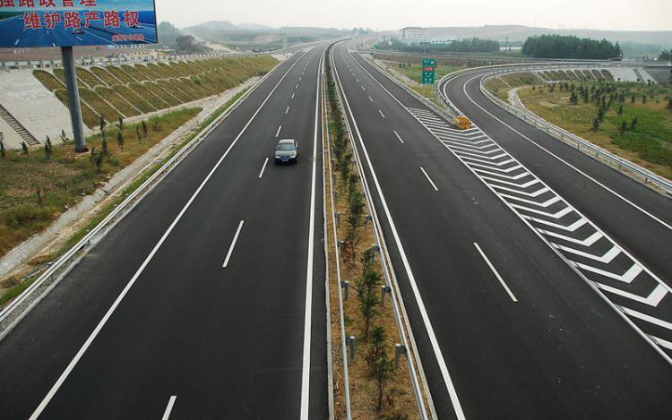 Application of Geogrid on Weiru Expressway